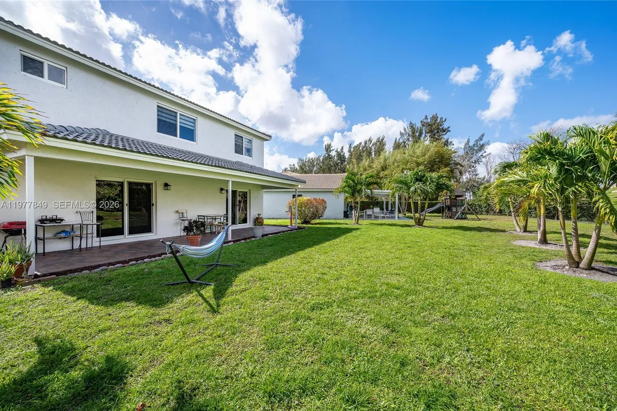 13391 SW 42nd St, Miramar FL 33027