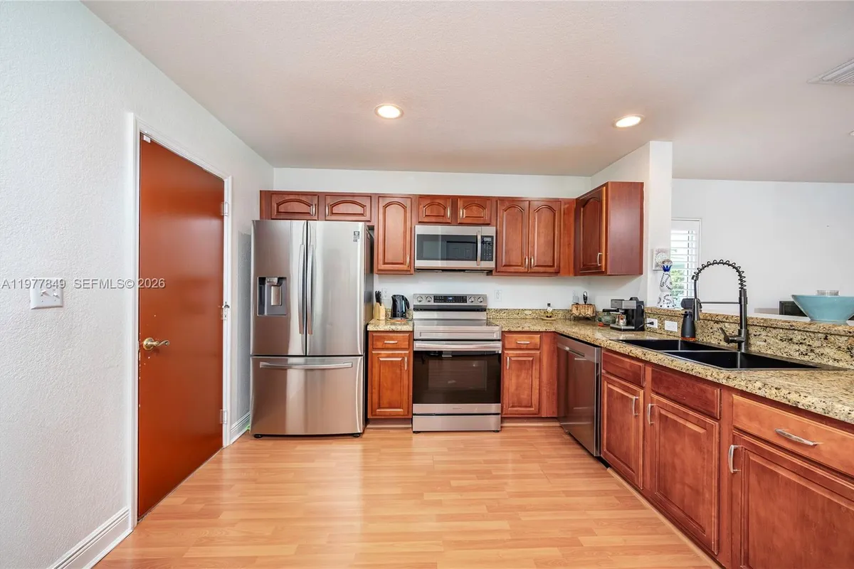 13391 SW 42nd St, Miramar FL 33027