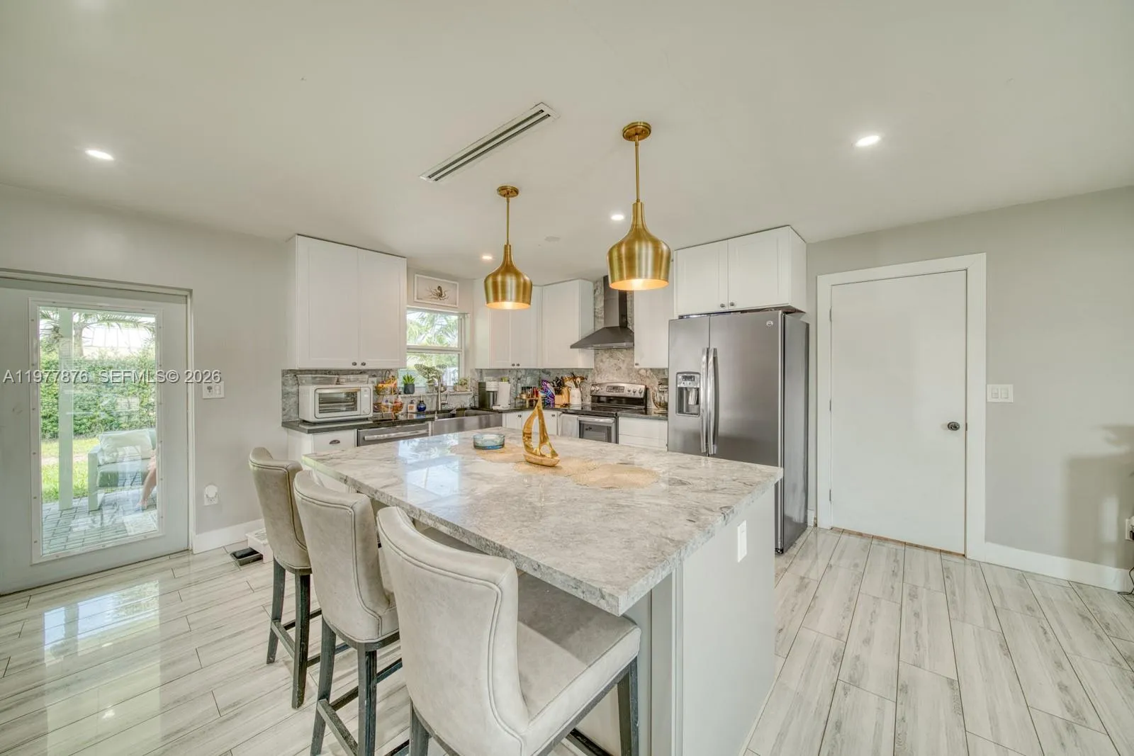 9104 SW 180th St, Palmetto Bay FL 33157