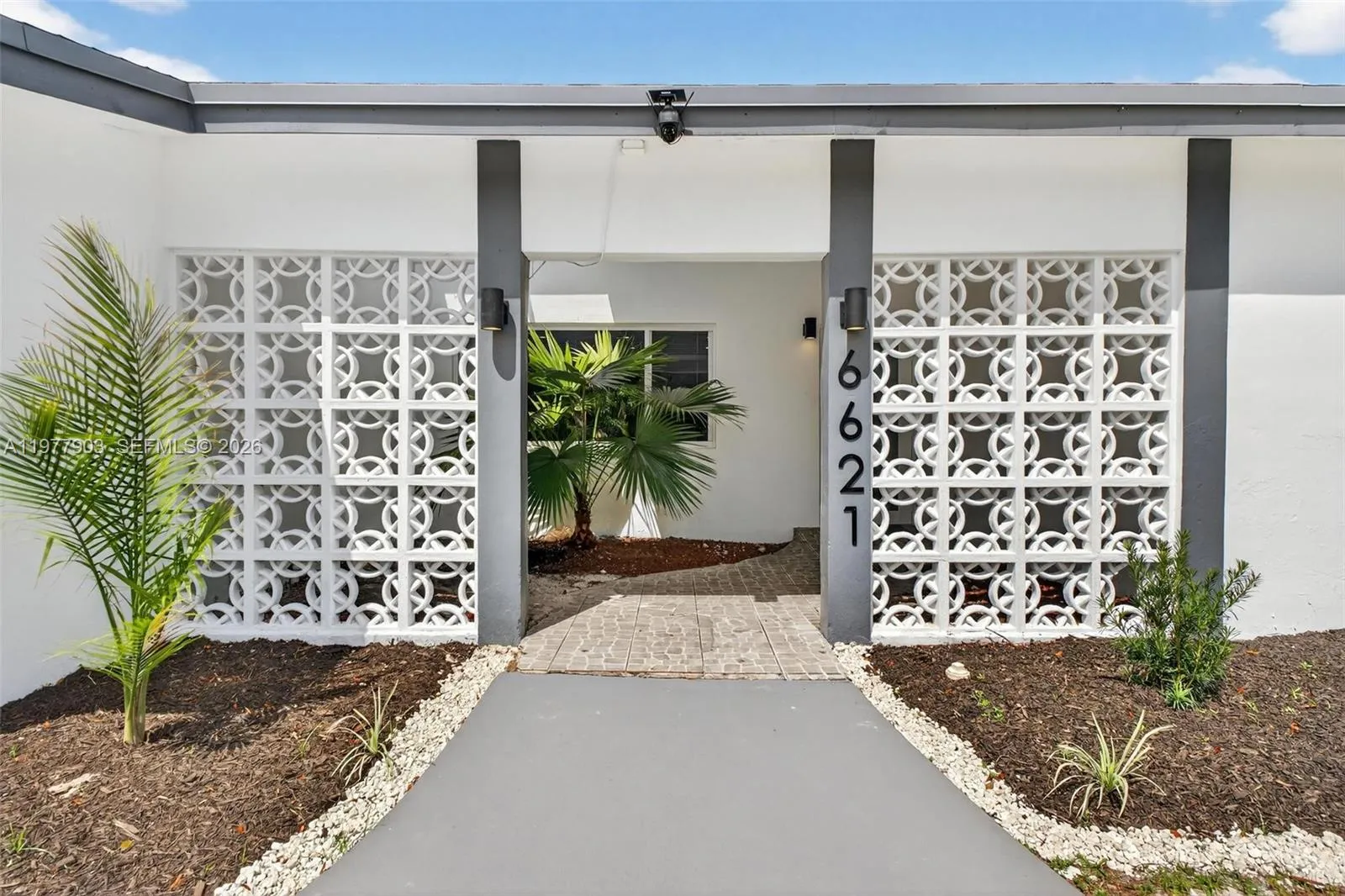 6621 Ficus Dr, Miramar FL 33023