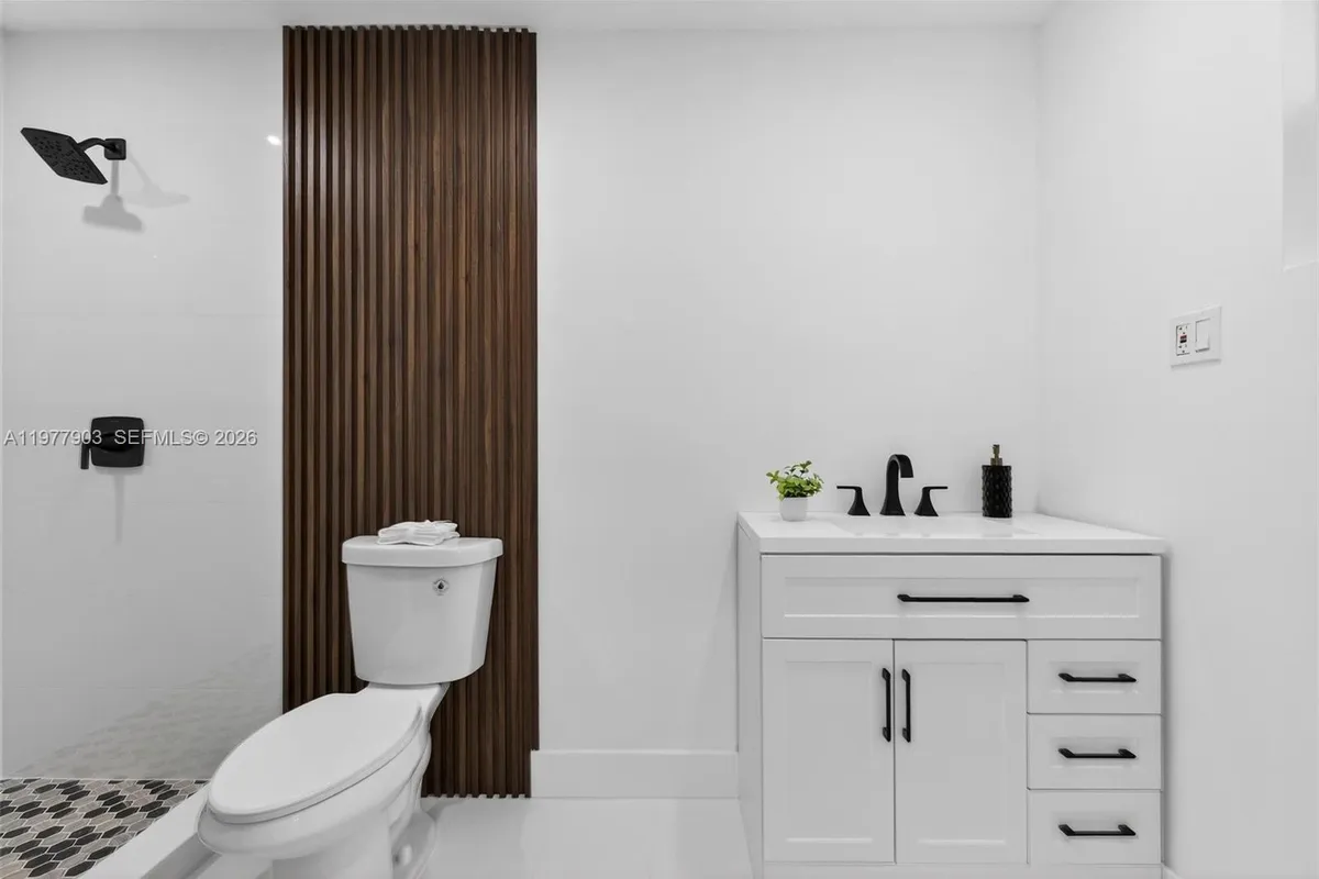 6621 Ficus Dr, Miramar FL 33023