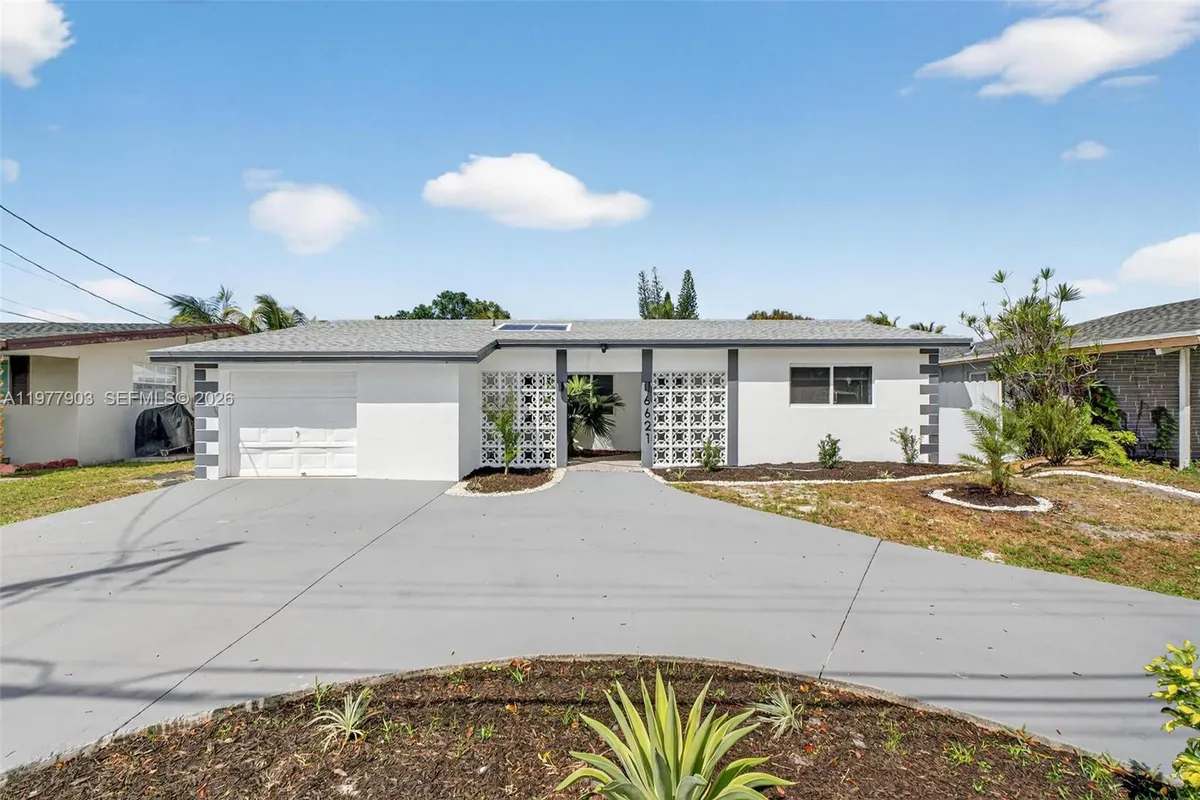 6621 Ficus Dr, Miramar FL 33023