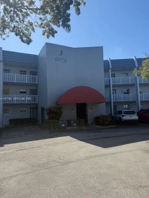 2 bedroom 2 bath for sale at 6570 Royal Palm Blvd # 215J, Margate FL 33063