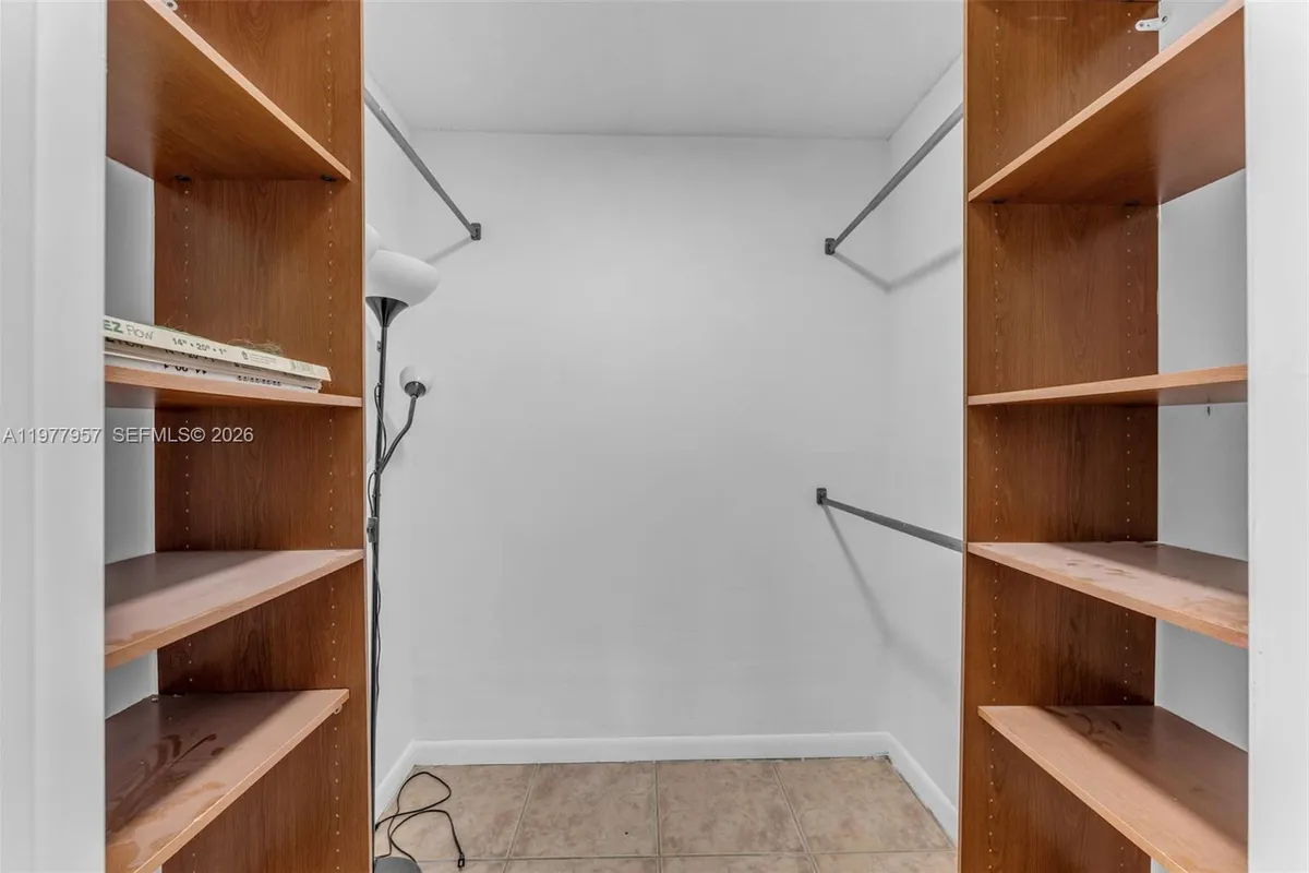 4180 NW 79th Ave # 1D, Doral FL 33166