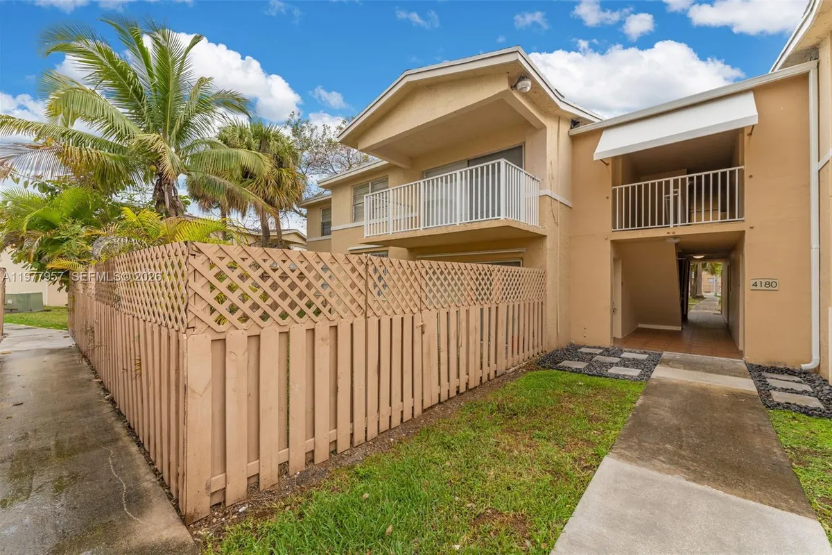 4180 NW 79th Ave # 1D, Doral FL 33166