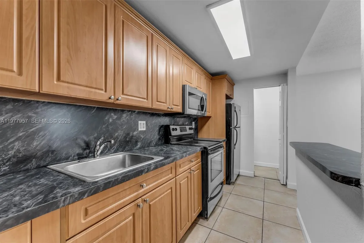 4180 NW 79th Ave # 1D, Doral FL 33166