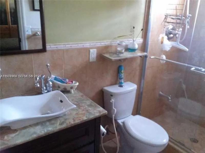 2512 Island Dr, Miramar FL 33023