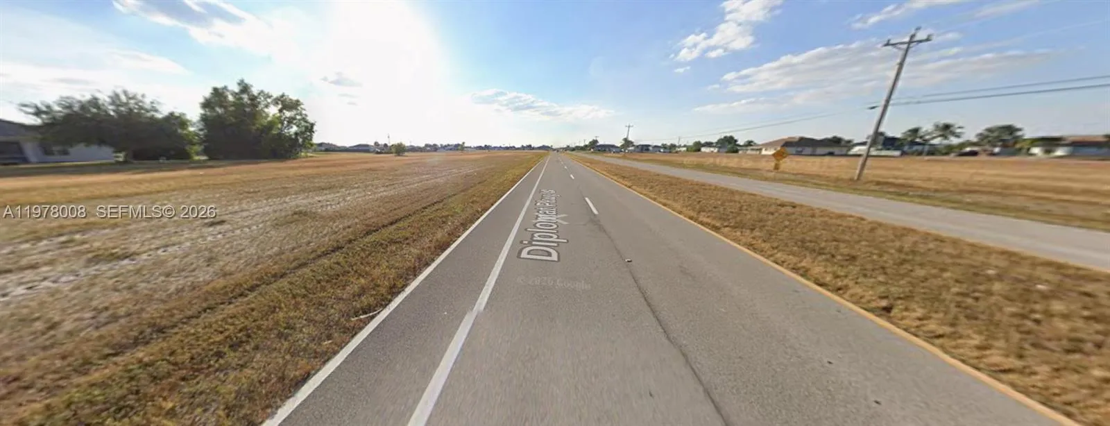 624 Diplomat Pkwy W, Cape Coral FL 33993