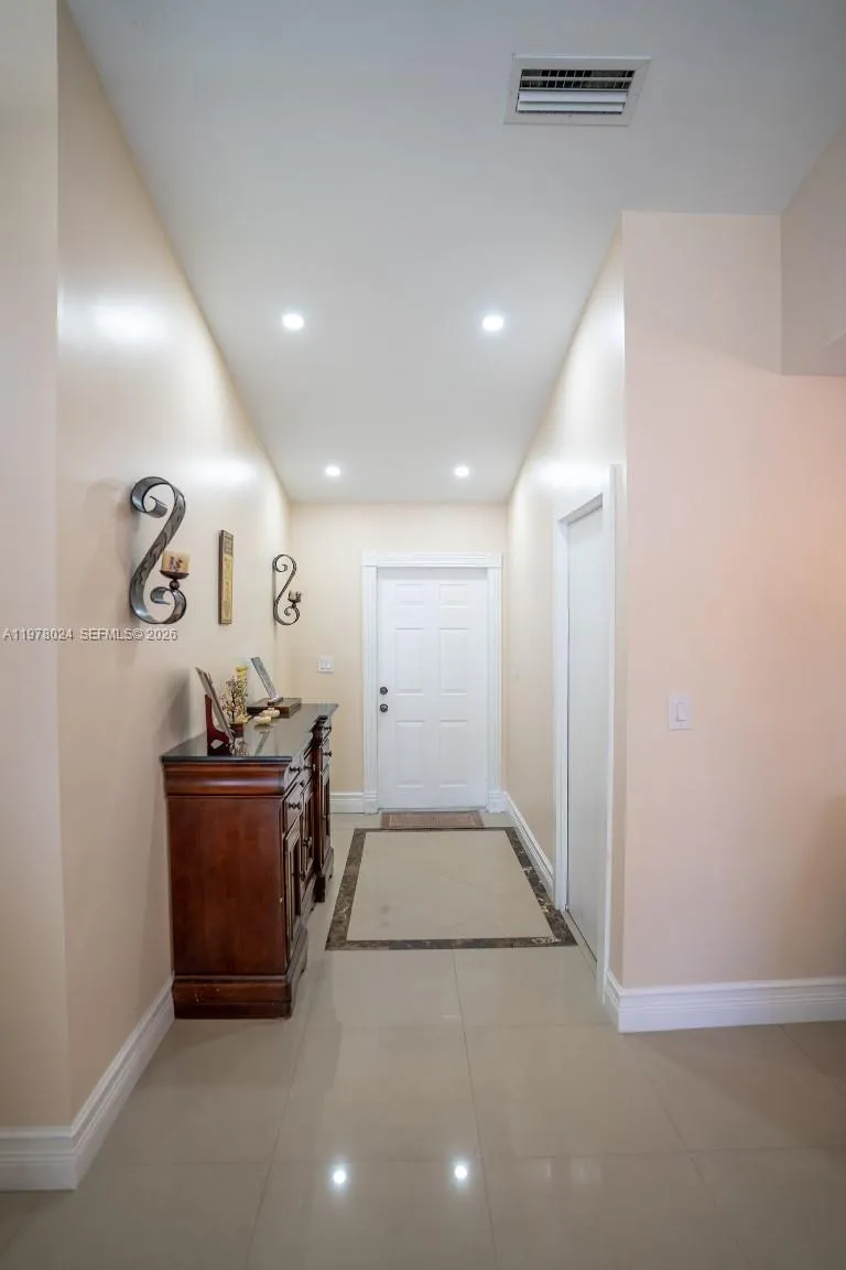 10704 SW 167th St, Miami FL 33157