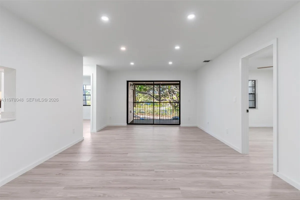 3631 NW 94th Ave # 6G, Sunrise FL 33351