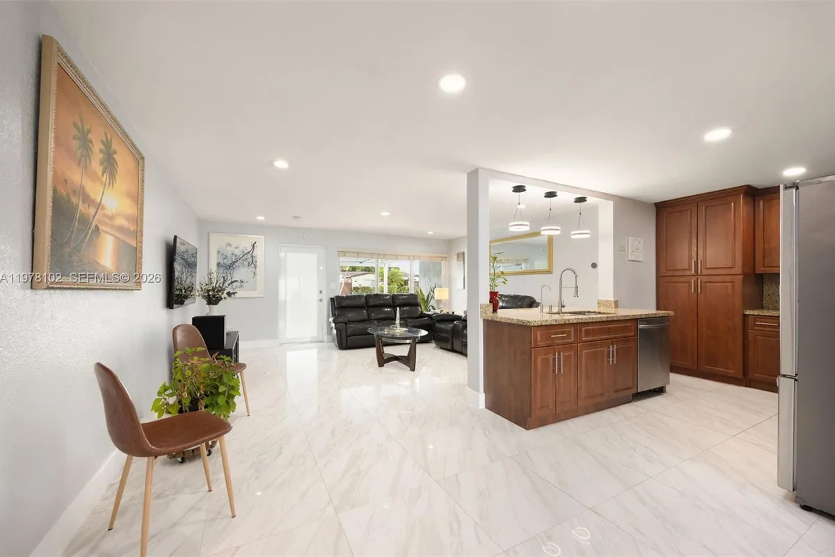 7331 Ramona St, Miramar FL 33023