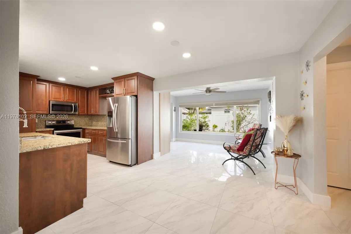 7331 Ramona St, Miramar FL 33023