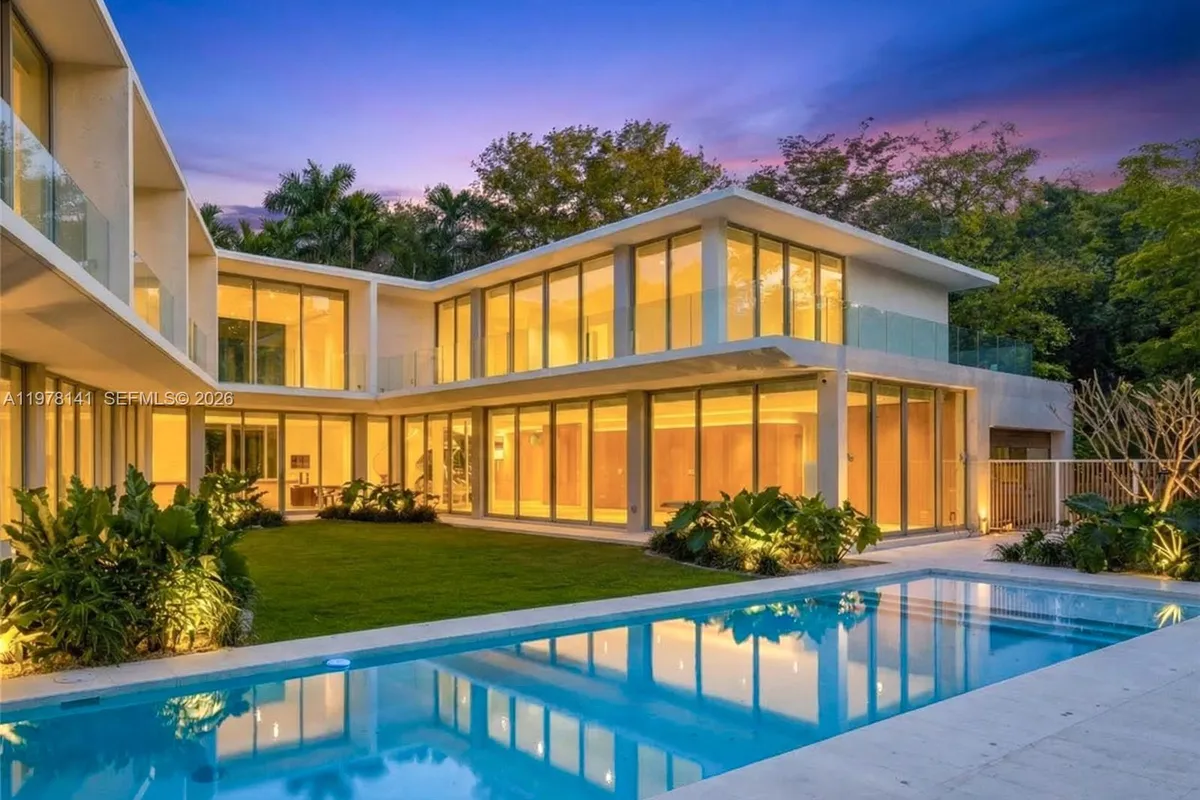 4280 Ingraham Hwy, Miami FL 33133