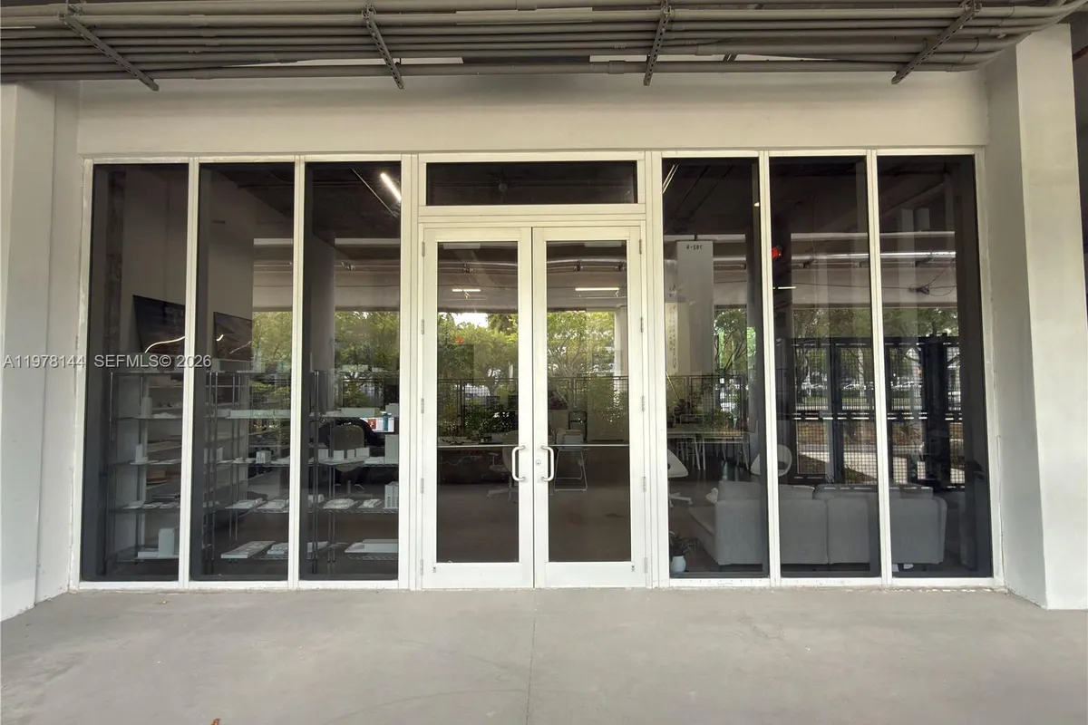 2900 SW 28th Ln # C5, Miami FL 33133