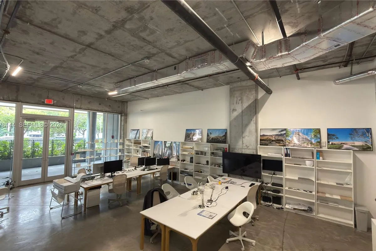 2900 SW 28th Ln # C5, Miami FL 33133