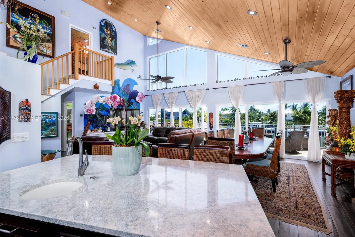 14 Avenue F, Marathon FL 33050