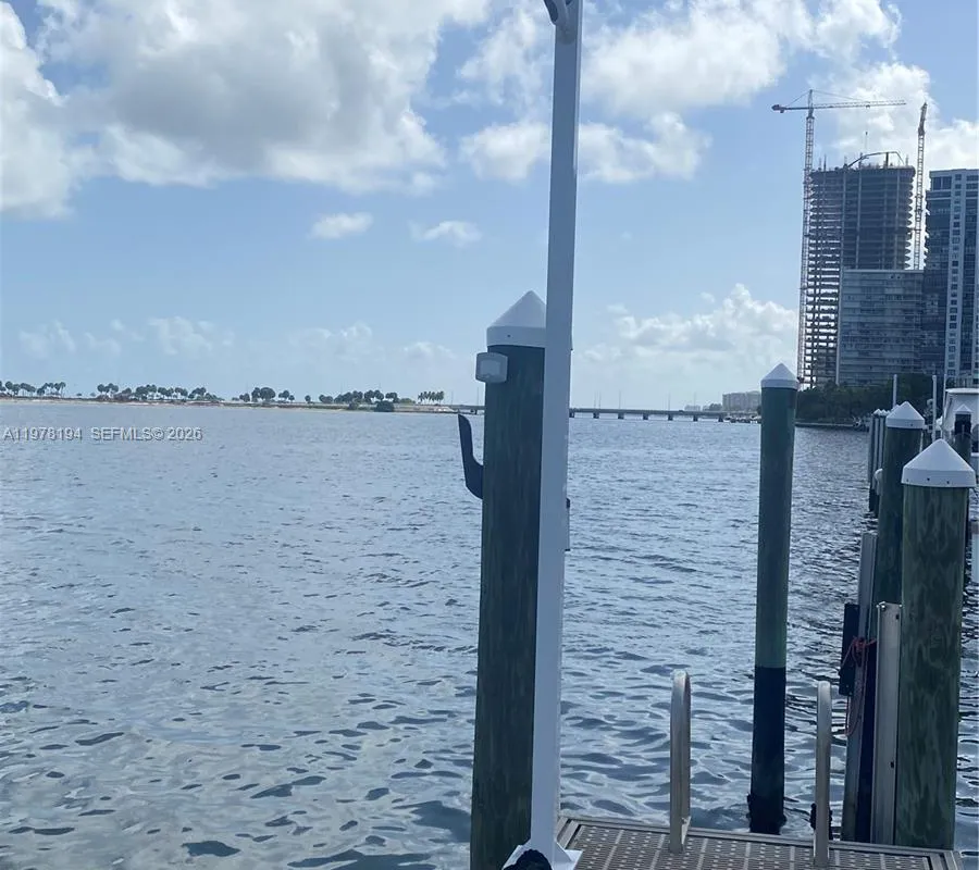 1901 Brickell Ave Slip 29A, Miami FL 33129