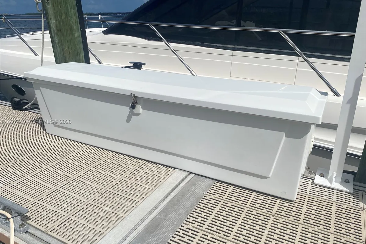 1901 Brickell Ave Slip 29A, Miami FL 33129