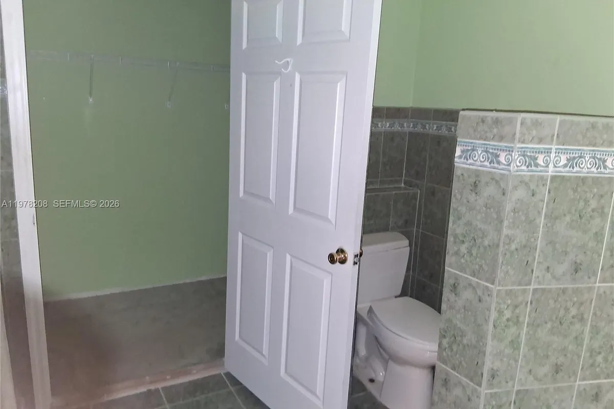 158 SW 5th St, Deerfield Beach FL 33441