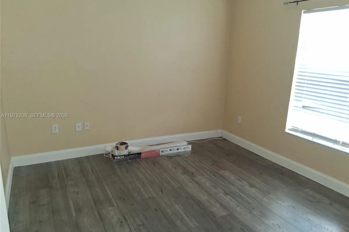 158 SW 5th St, Deerfield Beach FL 33441