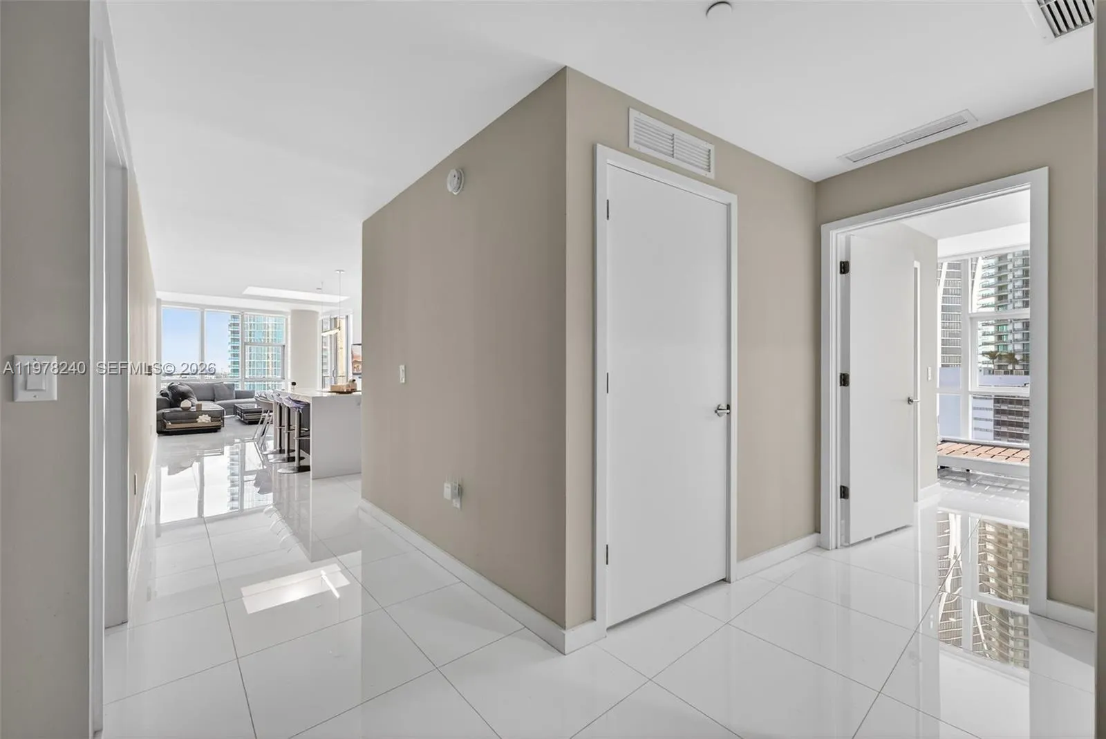 851 NE 1st Ave # 1101, Miami FL 33132