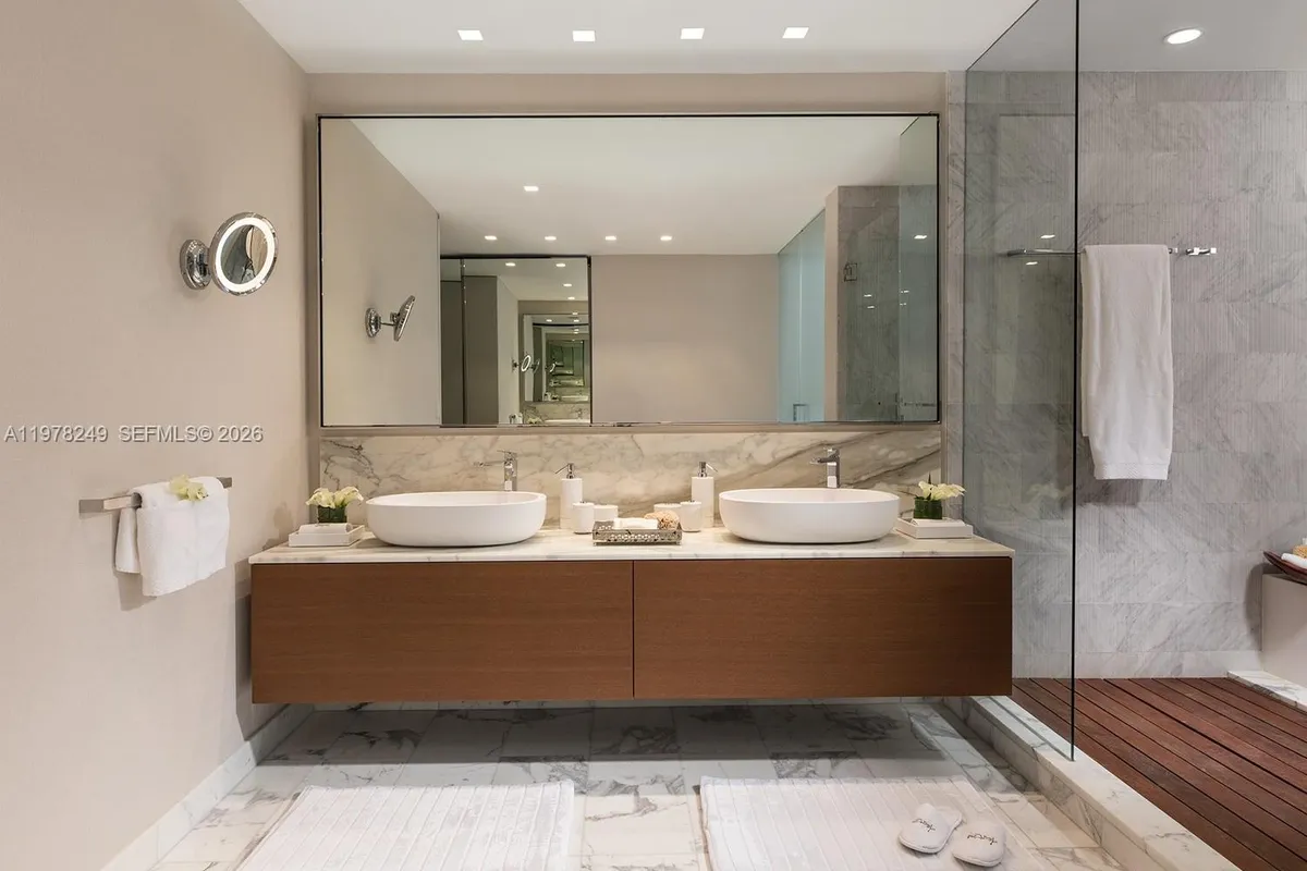 10201 Collins Ave # 707, Bal Harbour FL 33154