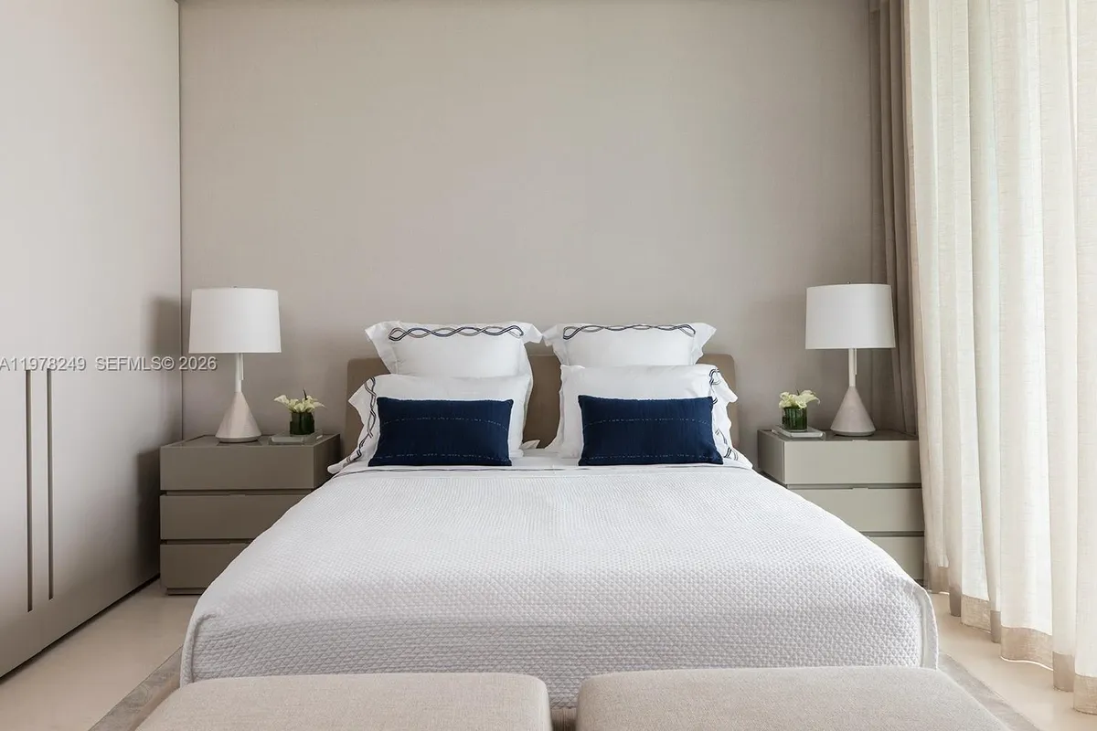 10201 Collins Ave # 707, Bal Harbour FL 33154