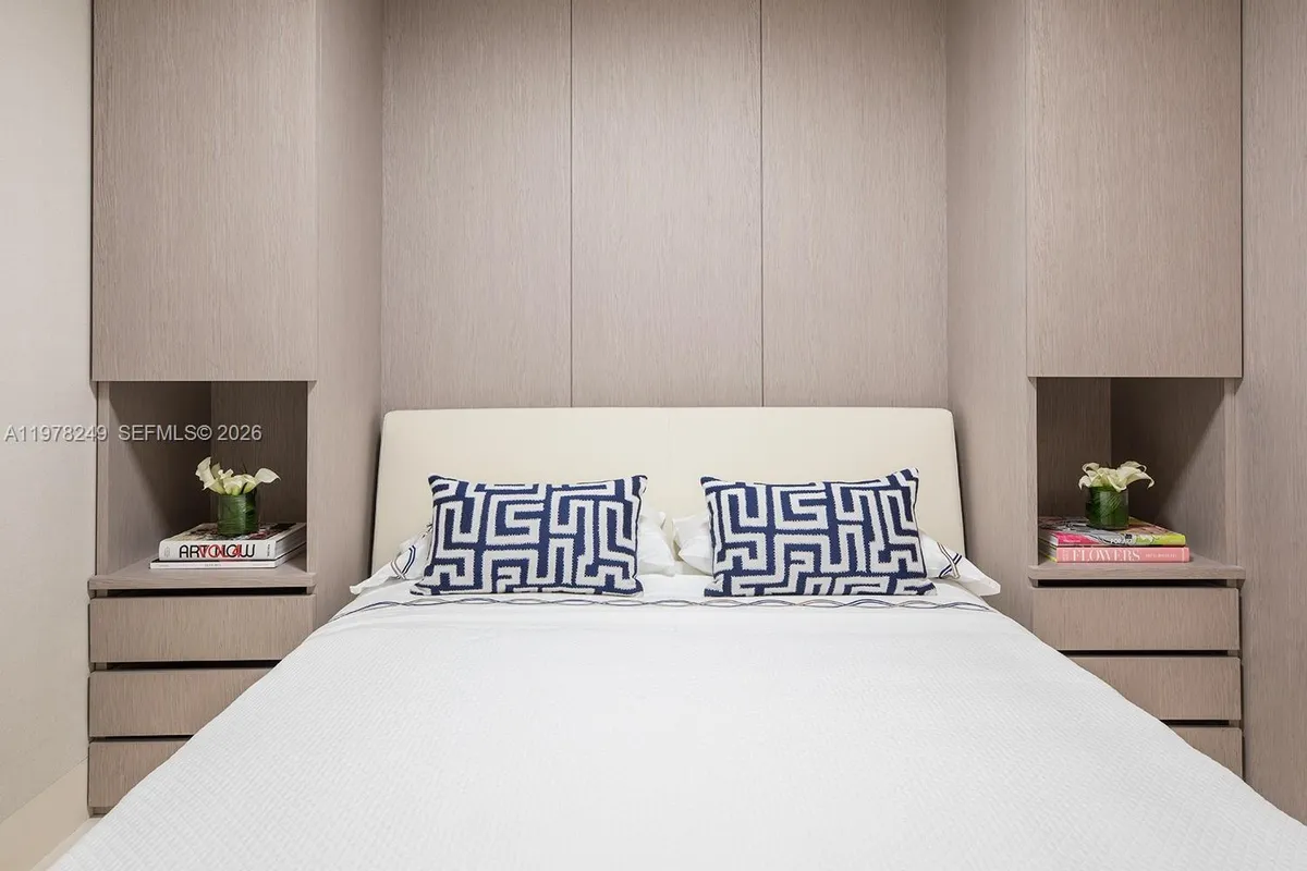 10201 Collins Ave # 707, Bal Harbour FL 33154