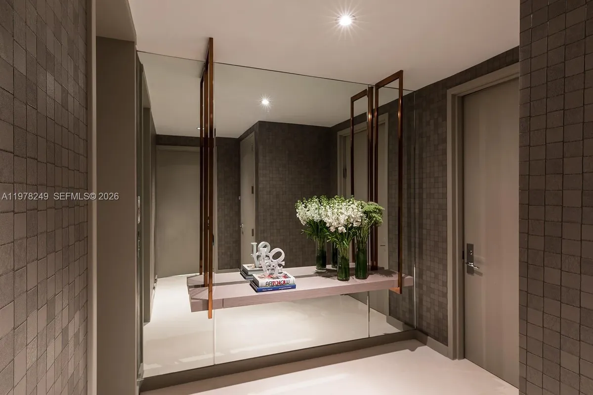 10201 Collins Ave # 707, Bal Harbour FL 33154