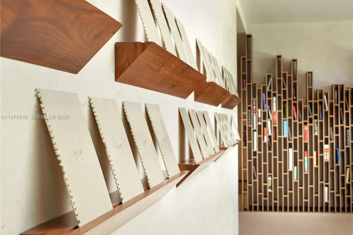 10201 Collins Ave # 707, Bal Harbour FL 33154