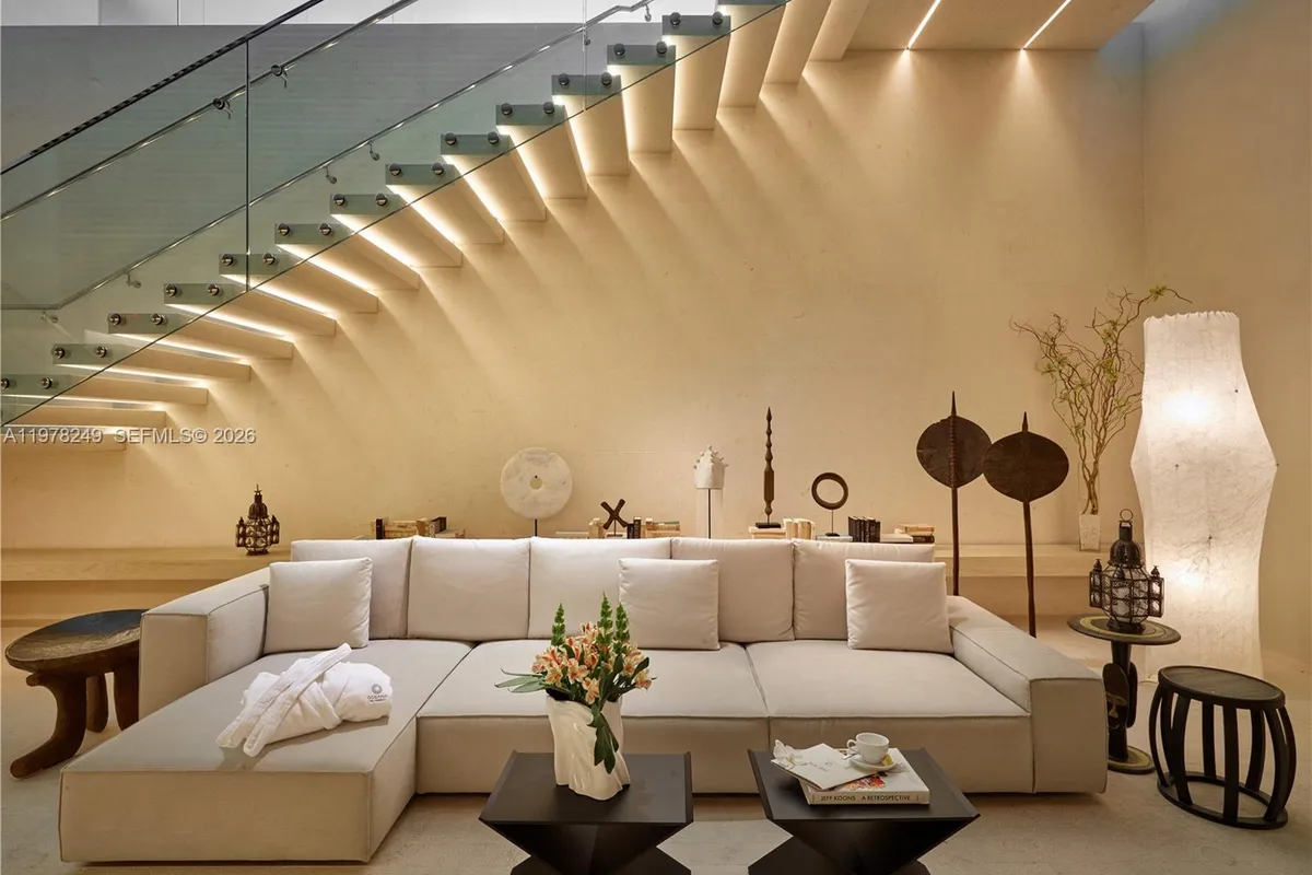 10201 Collins Ave # 707, Bal Harbour FL 33154