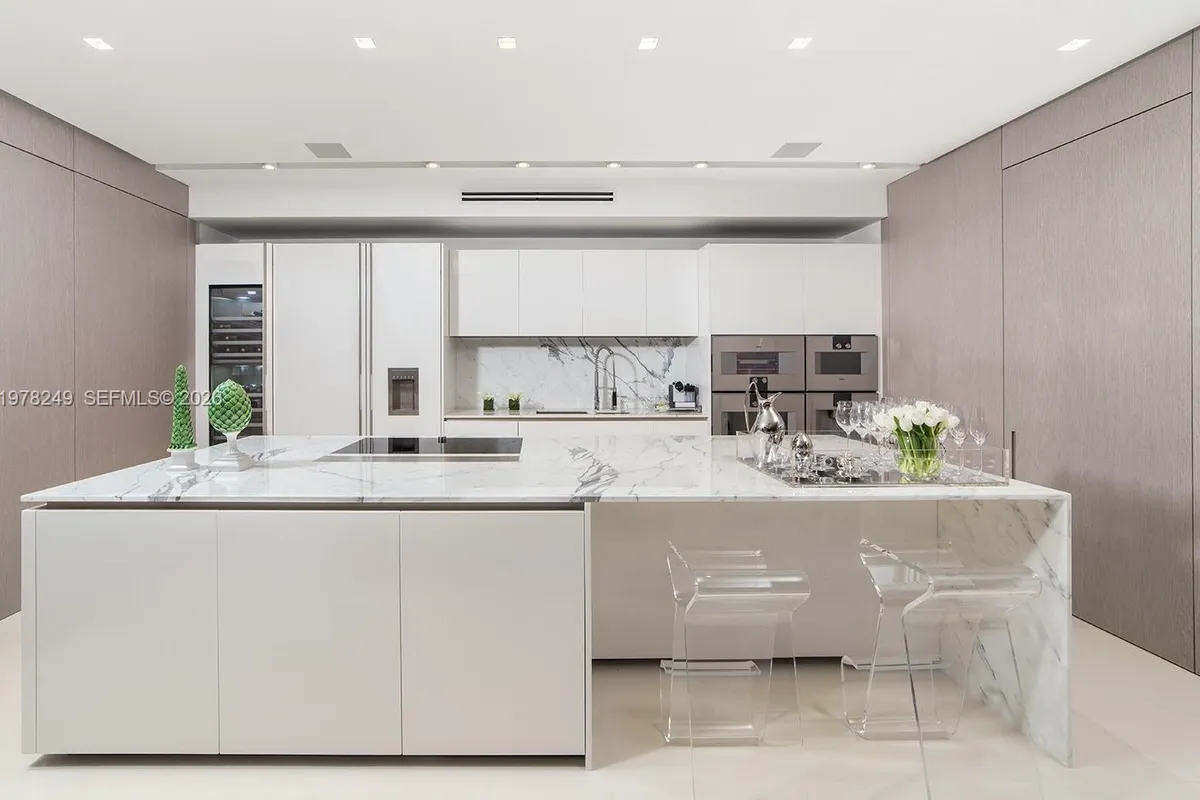 10201 Collins Ave # 707, Bal Harbour FL 33154