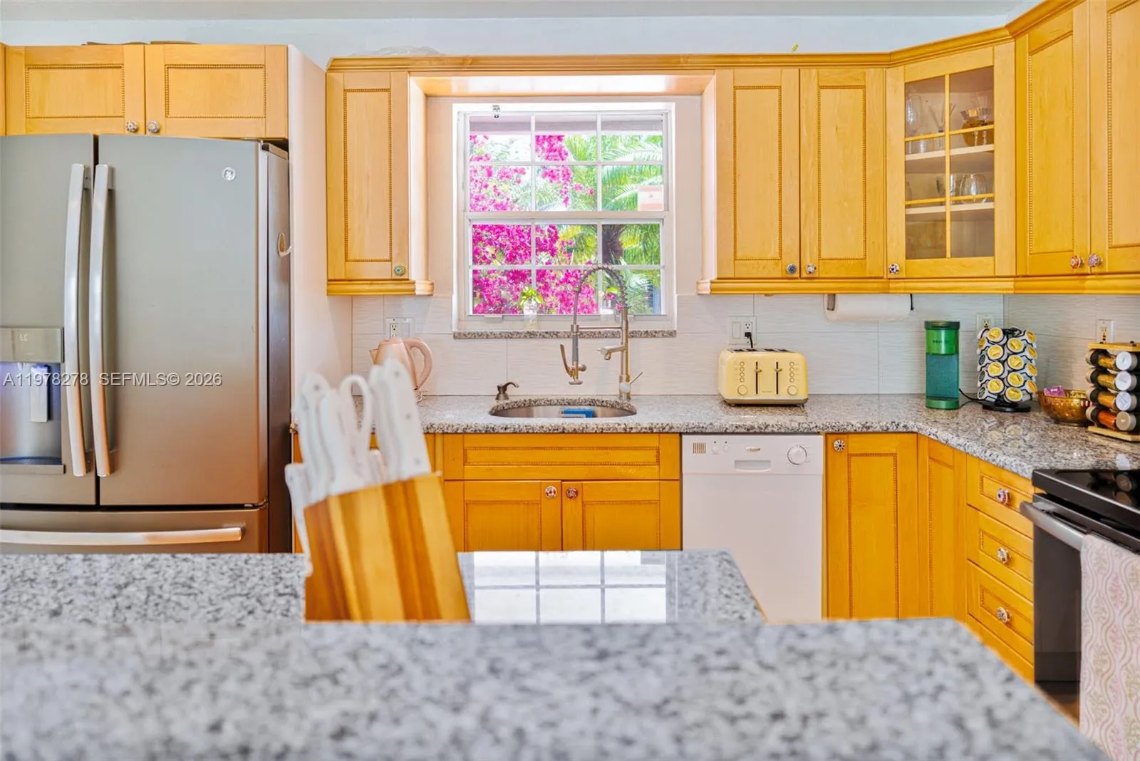 809 SE 14th Dr, Deerfield Beach FL 33441