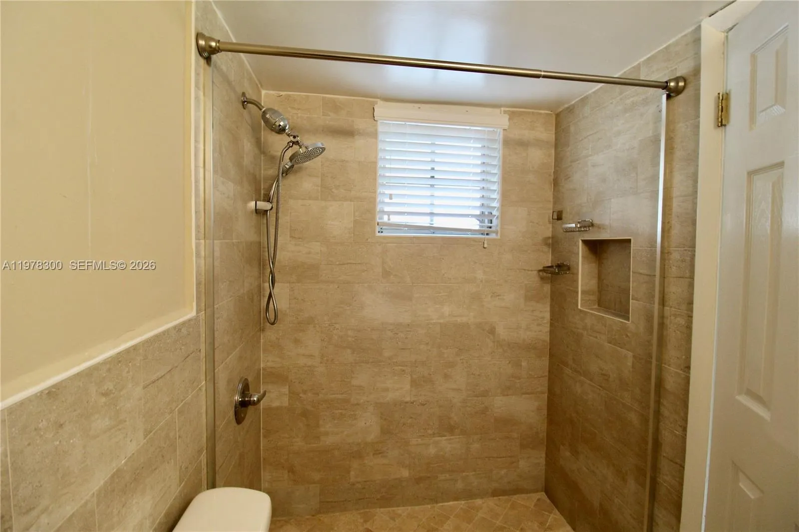 2290 NW North River Dr # 9, Miami FL 33125