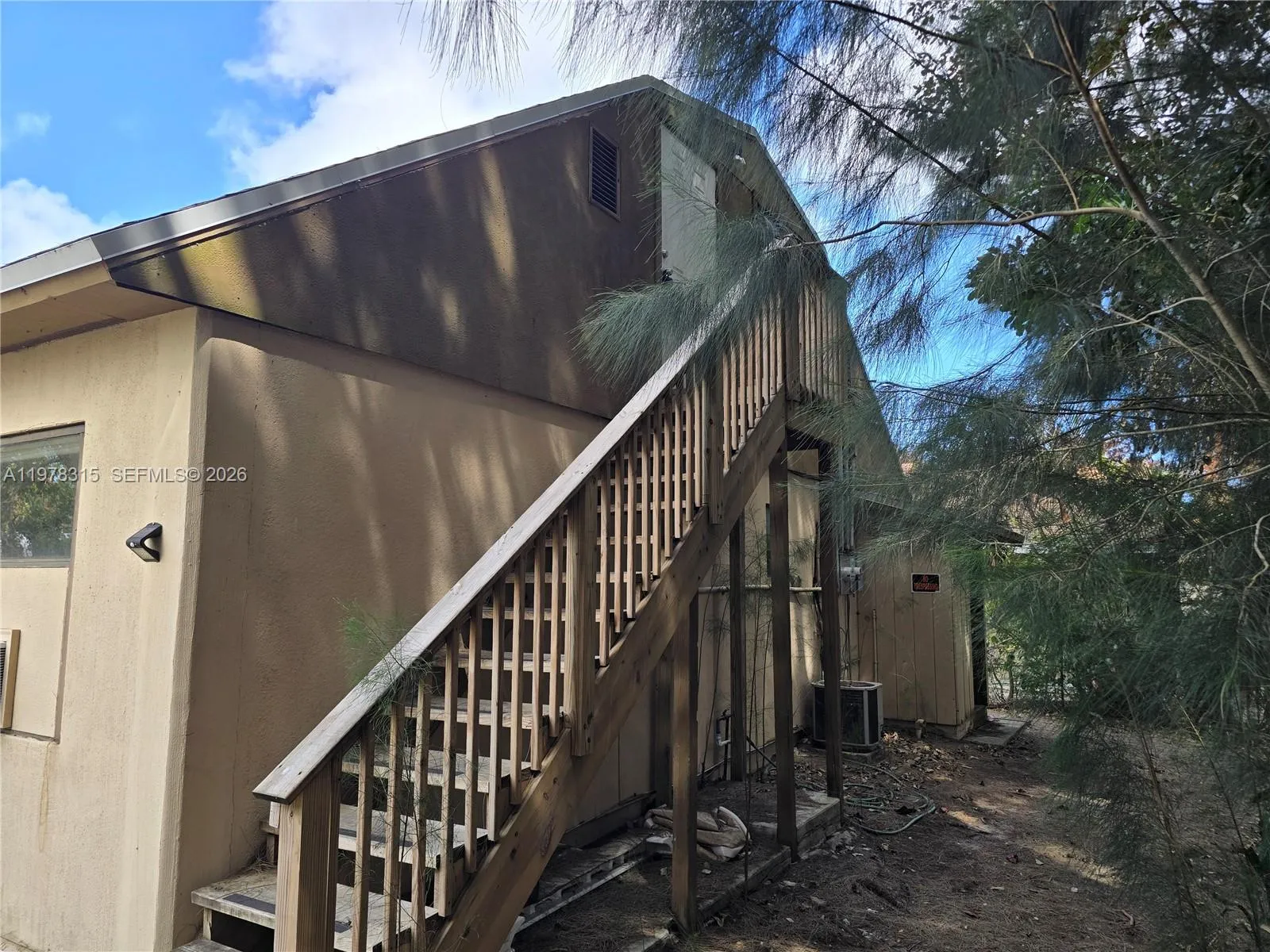 3162 SE Hawthorne St, Stuart FL 34997