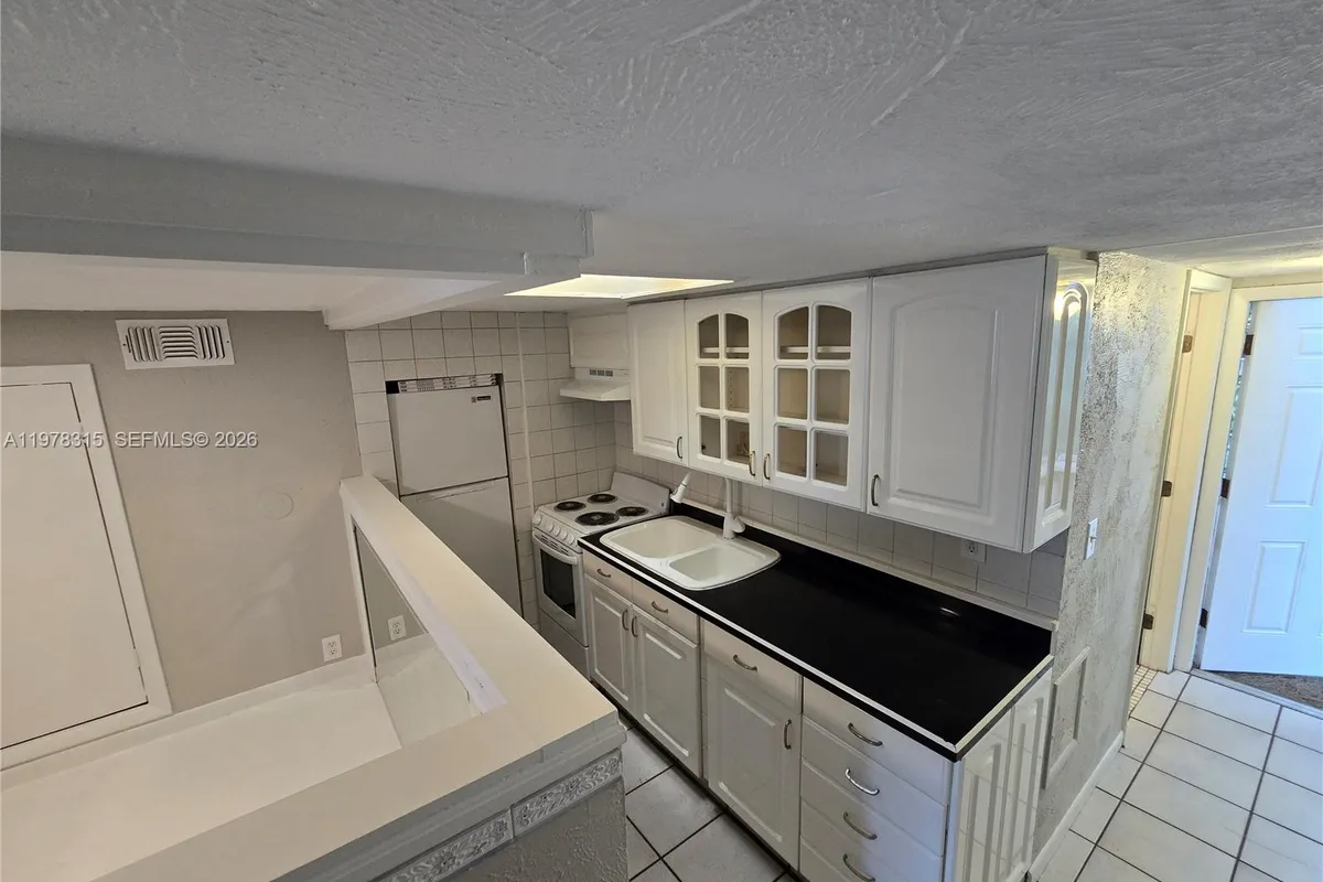 3162 SE Hawthorne St, Stuart FL 34997