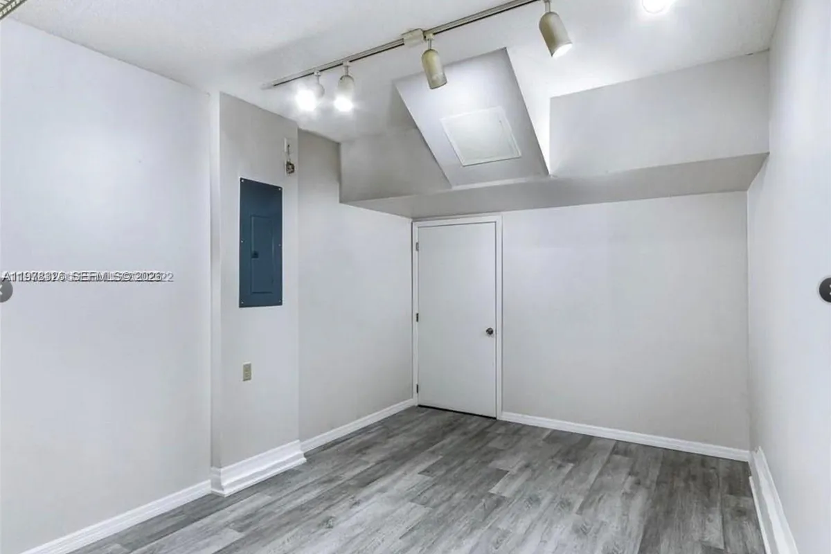 1213 SW 46th Way, Deerfield Beach FL 33442