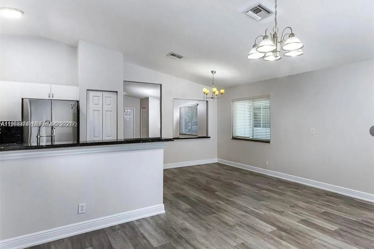 1213 SW 46th Way, Deerfield Beach FL 33442