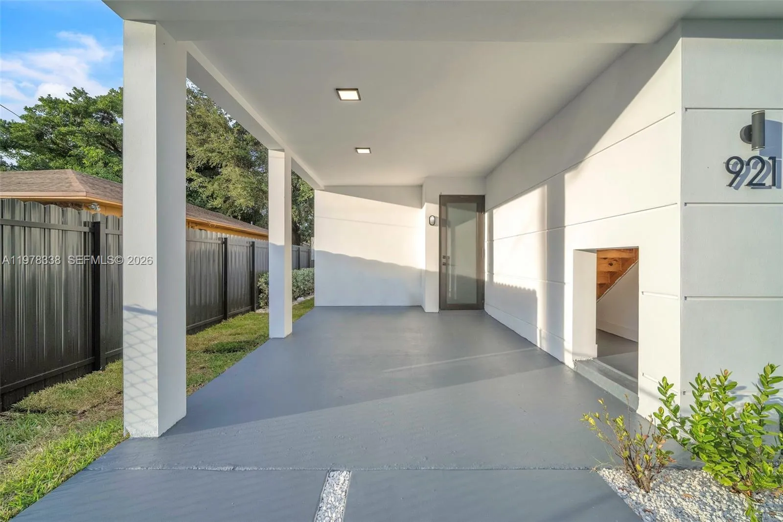 919 NW 55th St, Miami FL 33127