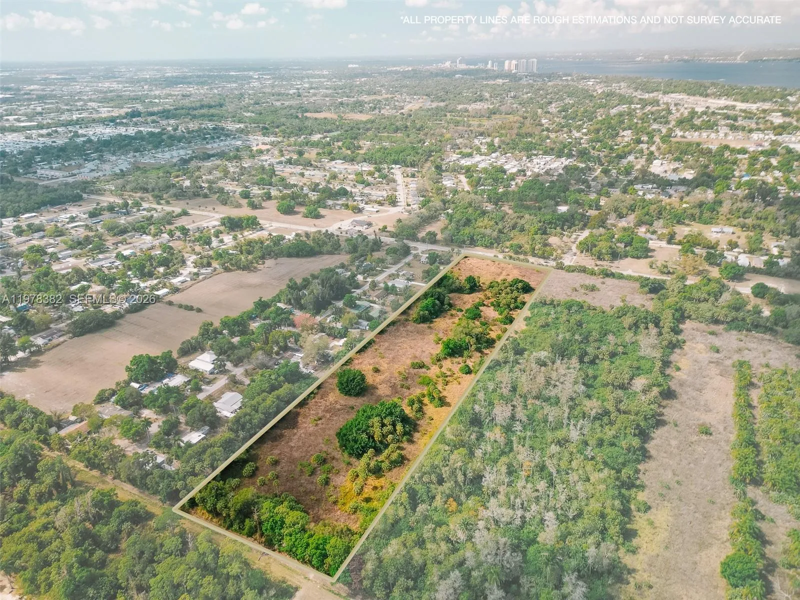 621 Ortiz Ave, Fort Myers FL 33905