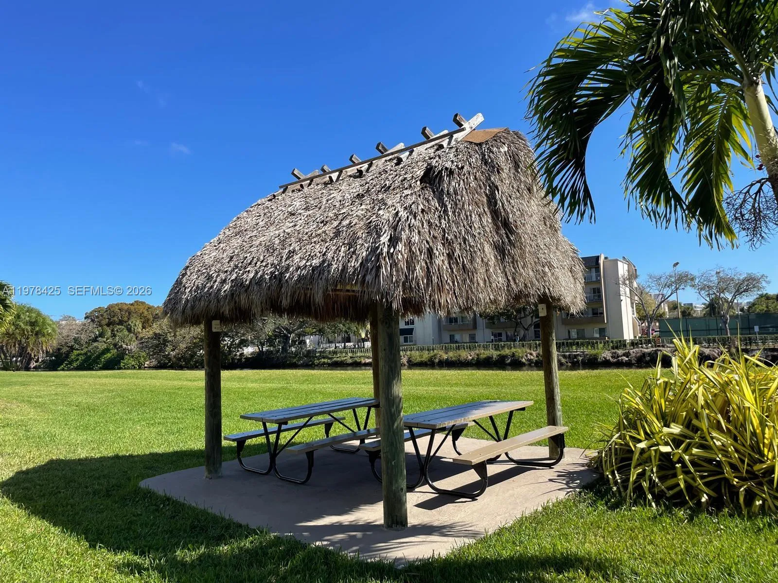 7840 Camino Real # P309, Miami FL 33143