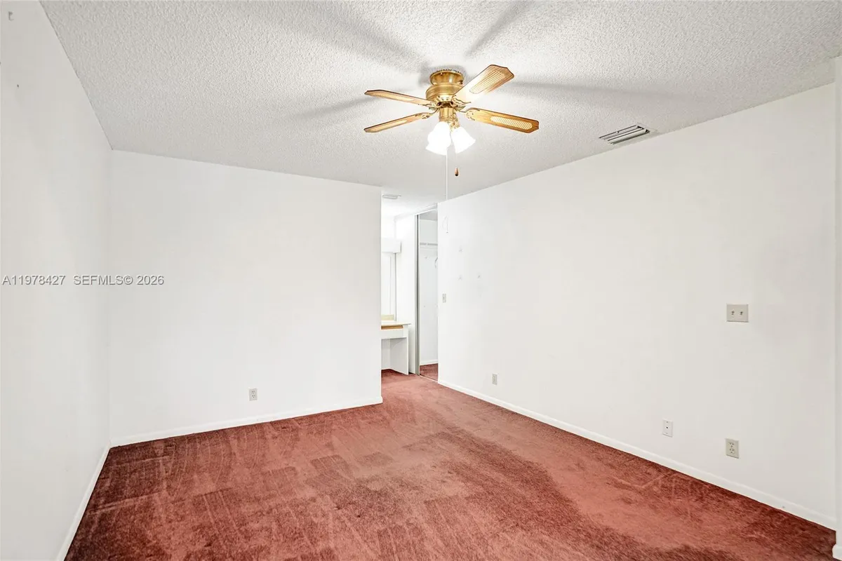 2541 N Carambola Cir N # 1832, Coconut Creek FL 33066