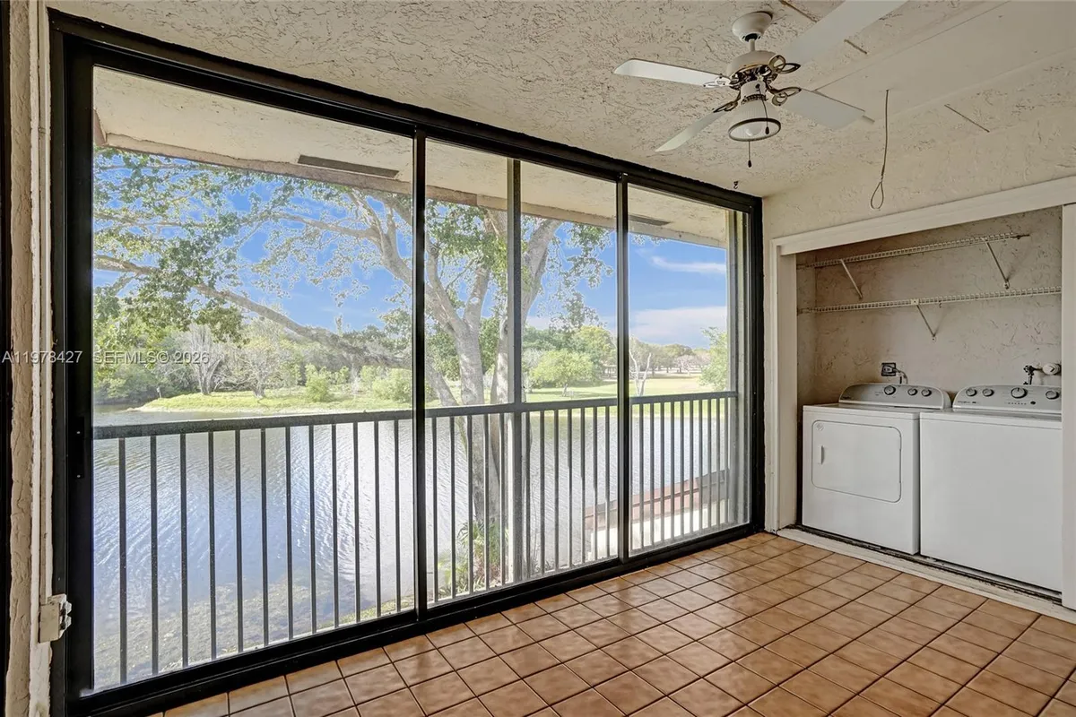 2541 N Carambola Cir N # 1832, Coconut Creek FL 33066