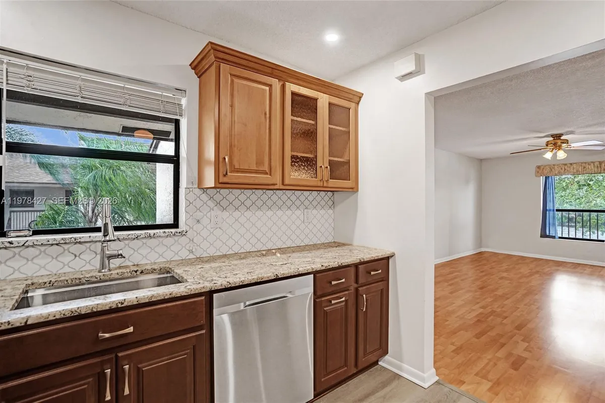 2541 N Carambola Cir N # 1832, Coconut Creek FL 33066