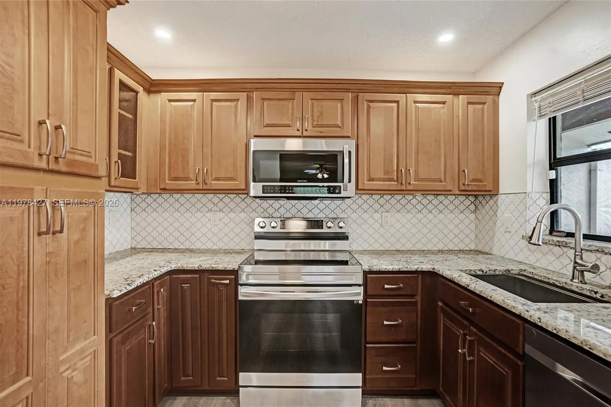 2541 N Carambola Cir N # 1832, Coconut Creek FL 33066