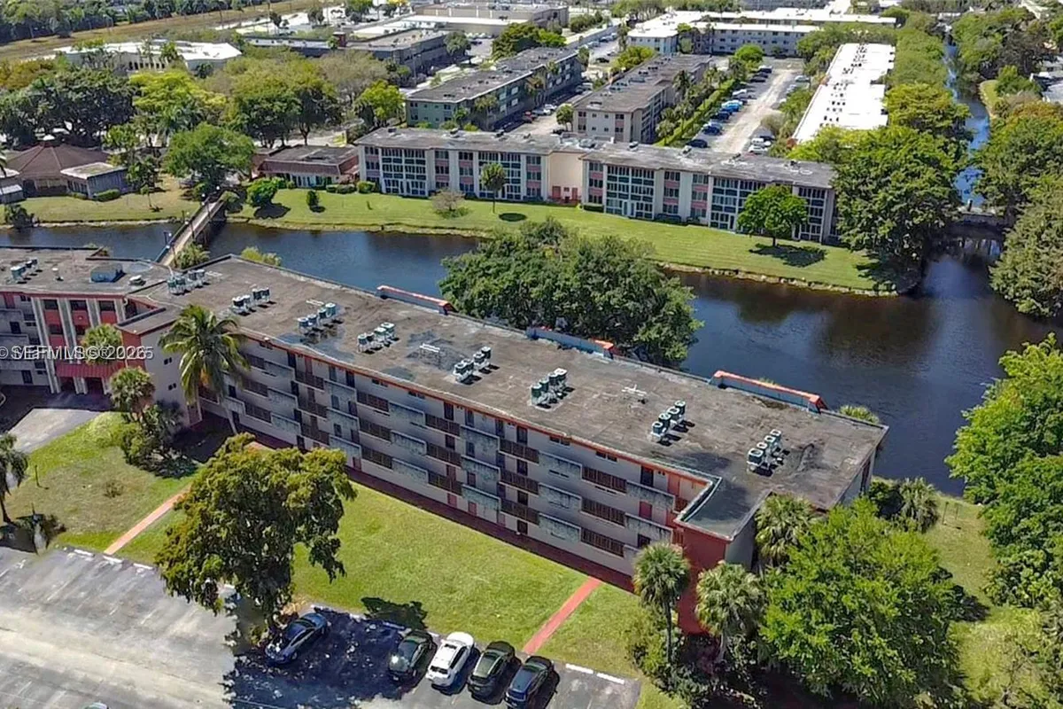 1103 NW 58th Ter # 321, Sunrise FL 33313