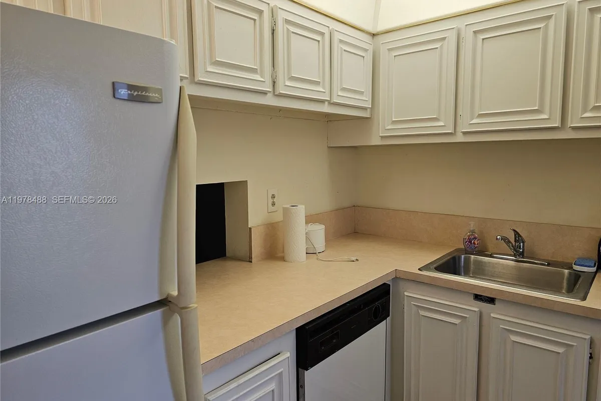 1103 NW 58th Ter # 321, Sunrise FL 33313