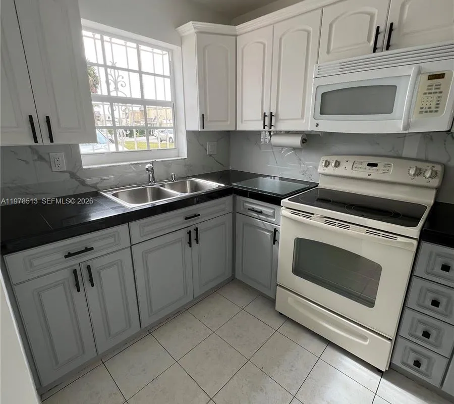 1165 W 38th Ter # 35, Hialeah FL 33012