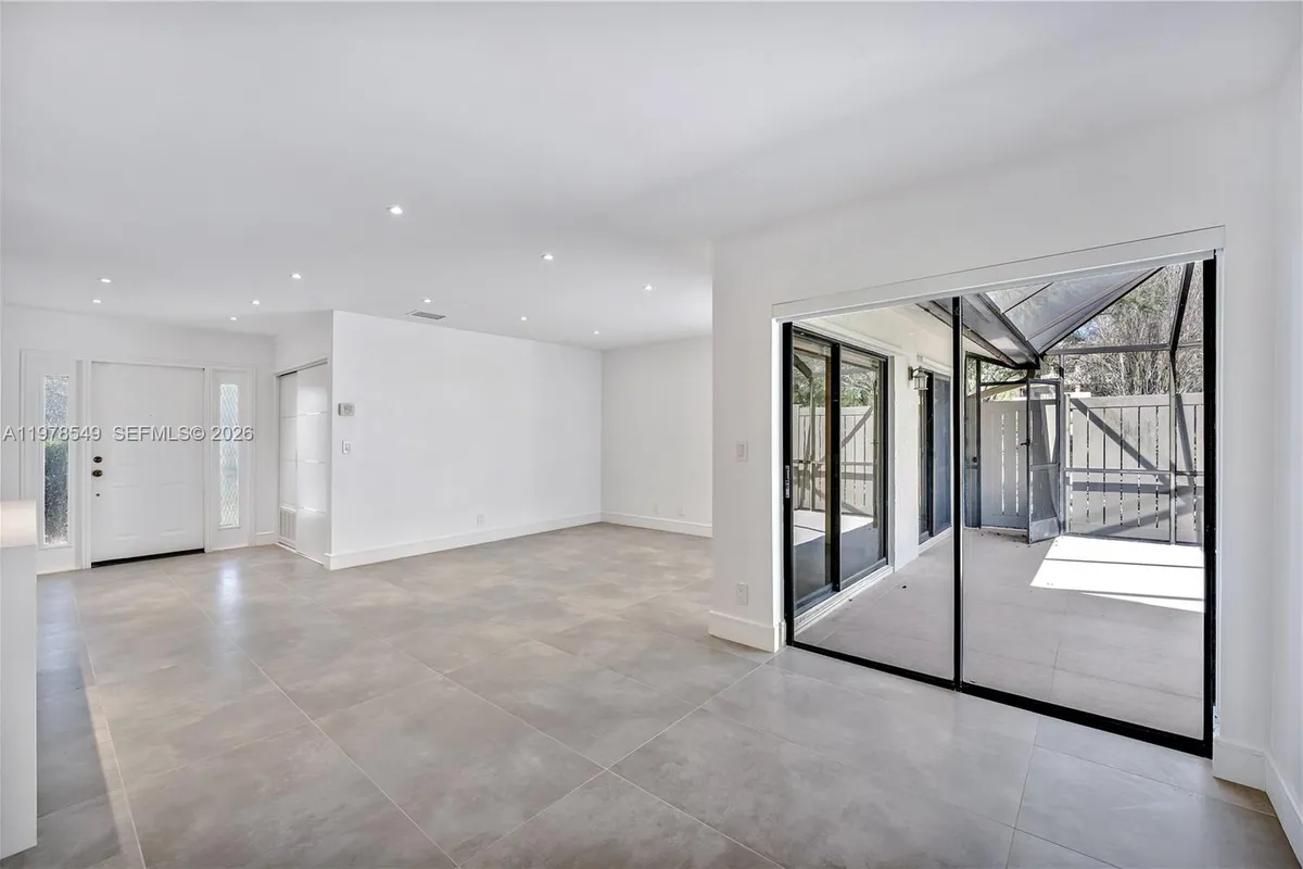 2616 N Carambola Cir N # 1702, Coconut Creek FL 33066