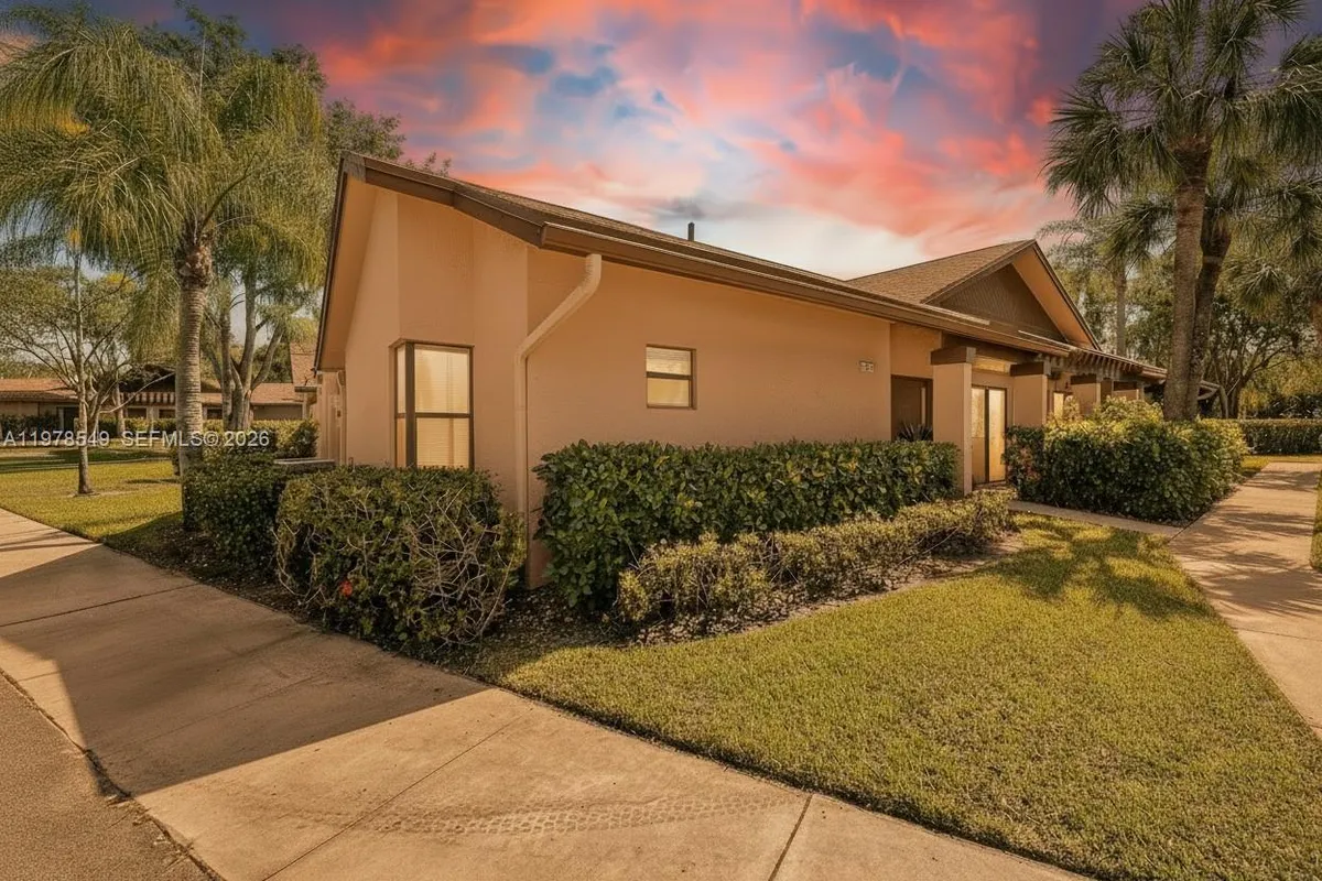 2616 N Carambola Cir N # 1702, Coconut Creek FL 33066